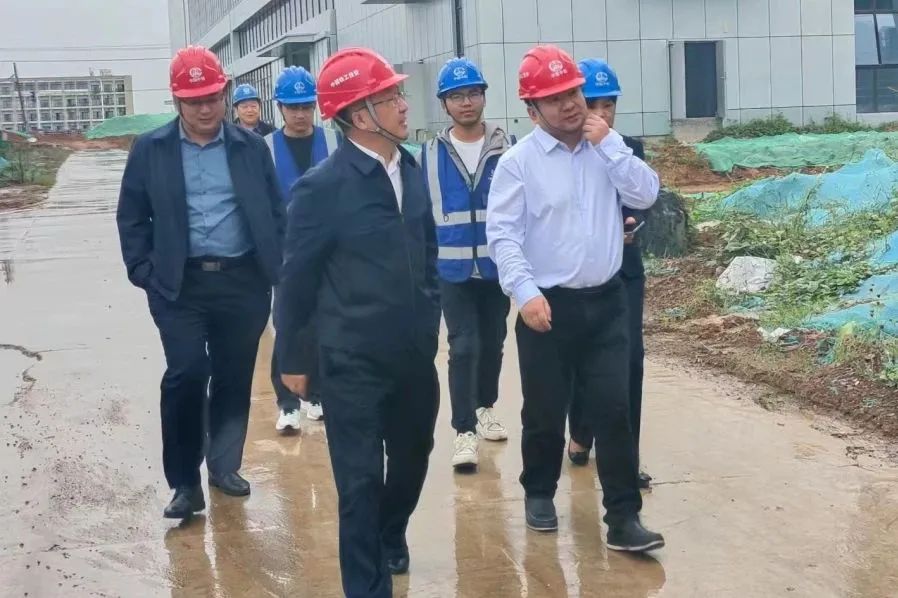 公司黨委書記、董事長(zhǎng)高學(xué)武到合肥波林項(xiàng)目檢查指導(dǎo)工作